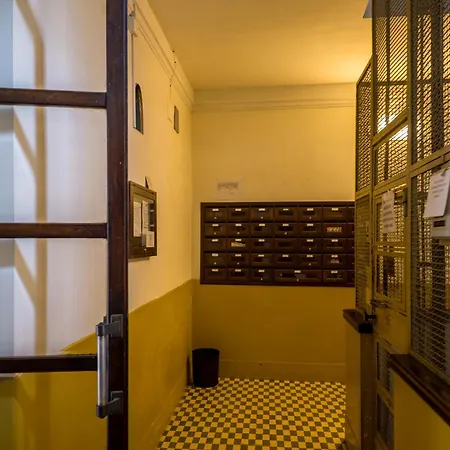 The Rent - In Testaccio District Rzym