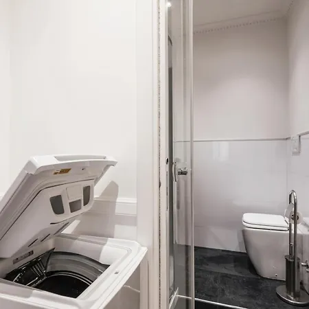 The Rent - In Testaccio District * 로마